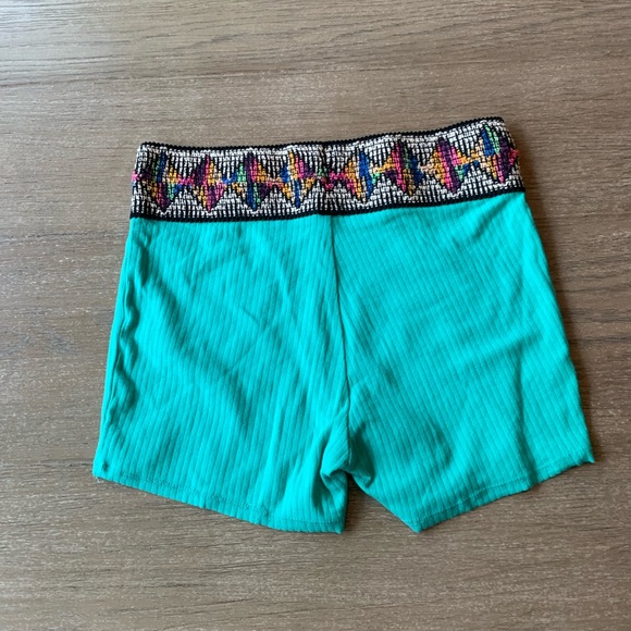 Free people green with embroidered waist biker shorts - Picture 4 of 6